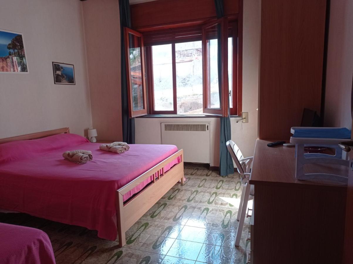 Le Ginestre Bed & Breakfast Salerno Exterior photo